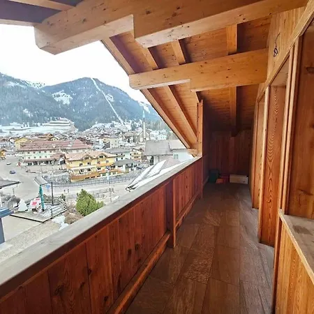 Apartment Le Carane Ciasa Pezzei Pozza di Fassa